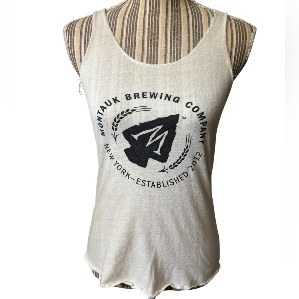 Montauk Brewing Company Tank Top Small White Black Logo Raw Hem Racerback NY
